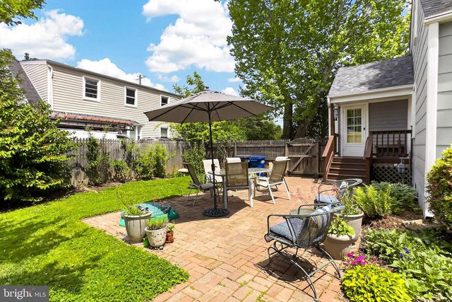 3304 SLADE RUN DR, Falls Church, VA 22042