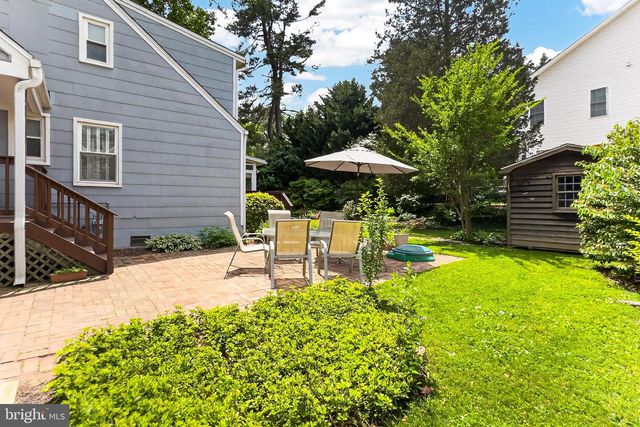 3304 SLADE RUN DR, Falls Church, VA 22042