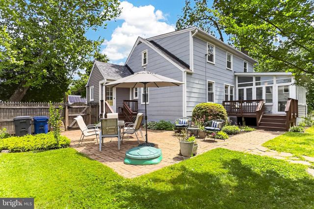 3304 SLADE RUN DR, Falls Church, VA 22042
