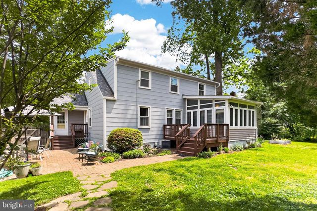 3304 SLADE RUN DR, Falls Church, VA 22042