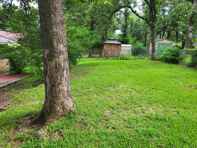 9105 Peach Tree Lane, Sherwood, AR 72120