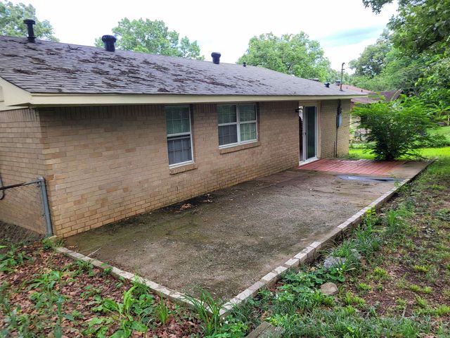 9105 Peach Tree Lane, Sherwood, AR 72120