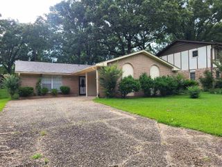 9105 Peach Tree Lane, Sherwood, AR 72120