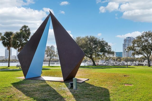 226 5TH AVENUE N 801, St Petersburg, FL 33701