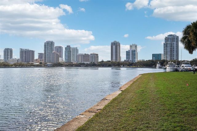 226 5TH AVENUE N 801, St Petersburg, FL 33701