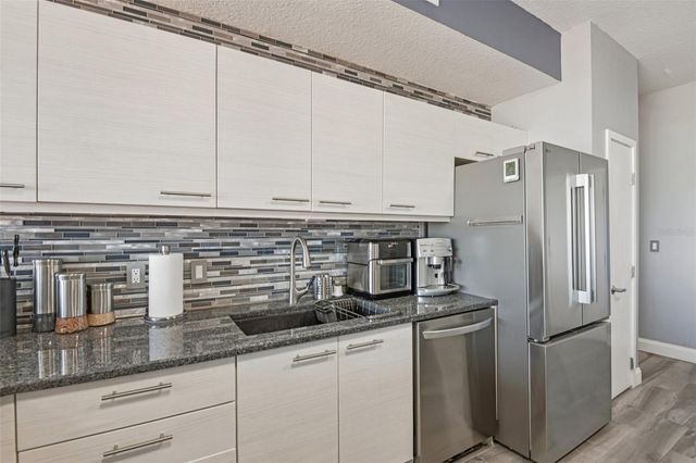 226 5TH AVENUE N 801, St Petersburg, FL 33701