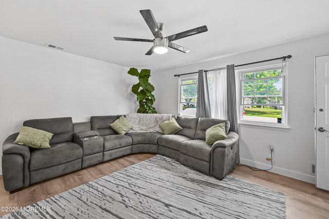 67 Galewood Drive B, Matawan, NJ 07747