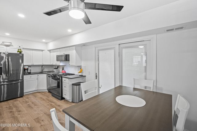 67 Galewood Drive B, Matawan, NJ 07747