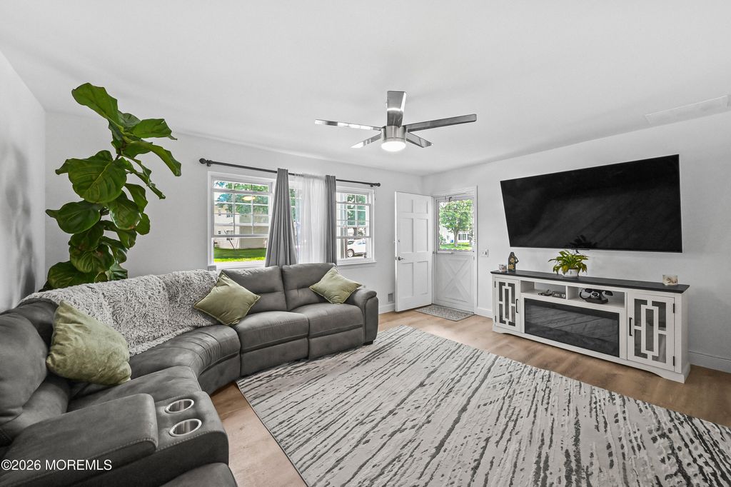 67 Galewood Drive B, Matawan, NJ 07747