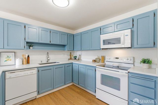 208 North Lake Merced Hills 3C, San Francisco, CA 94132