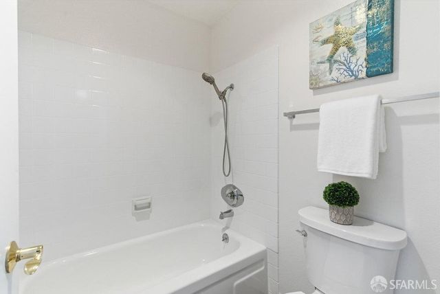 208 North Lake Merced Hills 3C, San Francisco, CA 94132