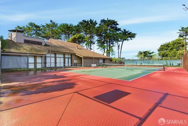 208 North Lake Merced Hills 3C, San Francisco, CA 94132