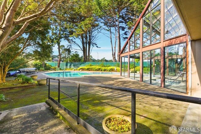 208 North Lake Merced Hills 3C, San Francisco, CA 94132