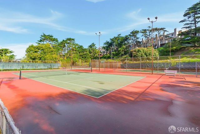 208 North Lake Merced Hills 3C, San Francisco, CA 94132