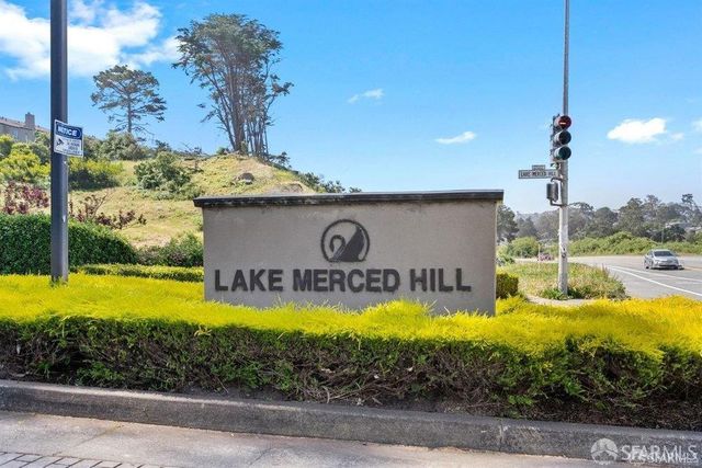 208 North Lake Merced Hills 3C, San Francisco, CA 94132