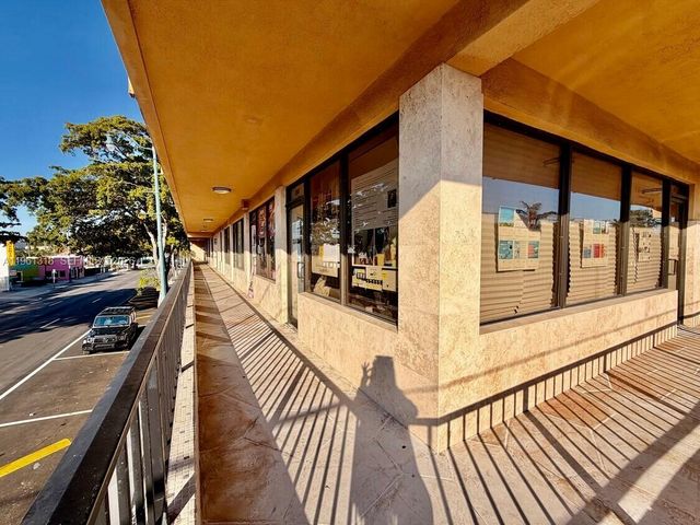 1101 SW 8th St 203, Miami, FL 33130