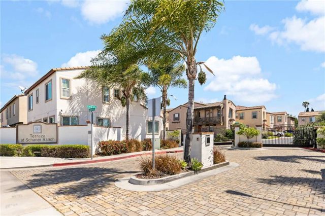 1256 N Vecino, Placentia, CA 92870