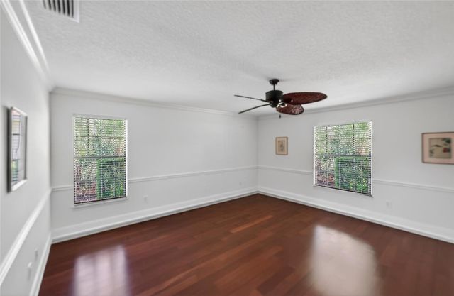 111 Prestwick Circle 1, Vero Beach, FL 32967