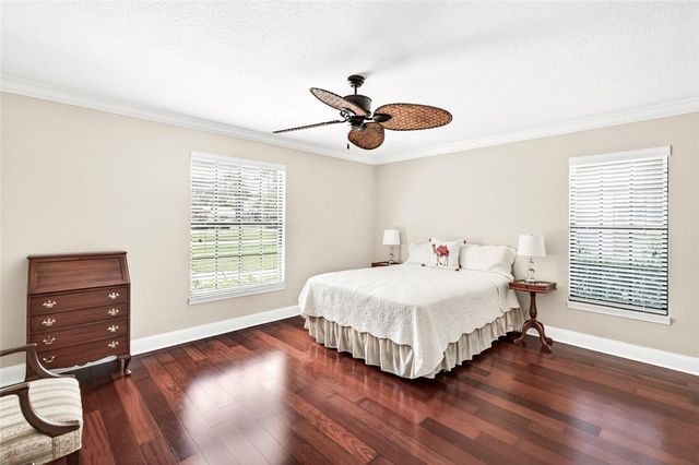 111 Prestwick Circle 1, Vero Beach, FL 32967