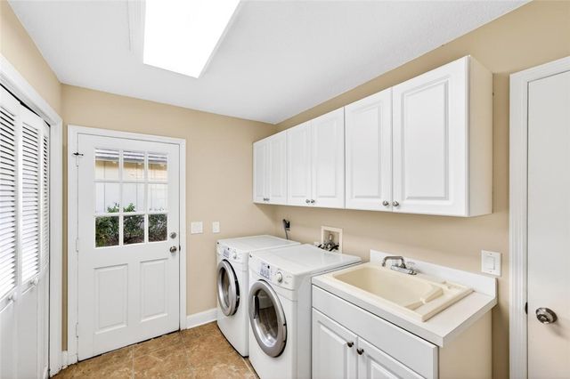 111 Prestwick Circle 1, Vero Beach, FL 32967