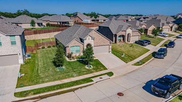 1715 Swale Lane, Granbury, TX 76049