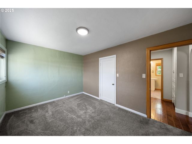 2111 GREENWOOD Ave, Reedsport, OR 97467