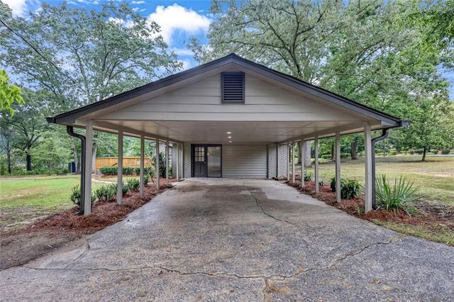 2541 Poplar Street, Snellville, GA 30078