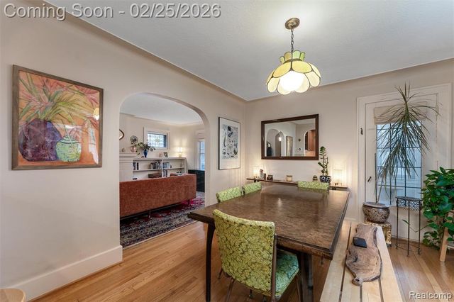 703 W Lewiston Avenue, Ferndale, MI 48220