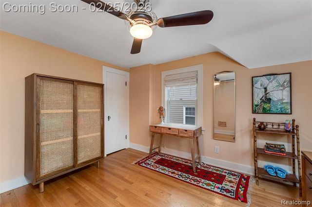 703 W Lewiston Avenue, Ferndale, MI 48220