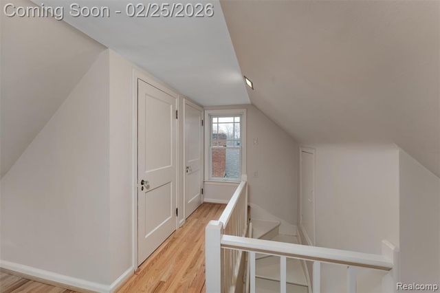 703 W Lewiston Avenue, Ferndale, MI 48220