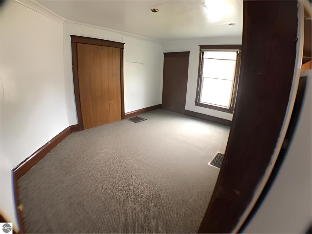 Image 11 of property listing at 501 S University, Mt Pleasant, MI 48858