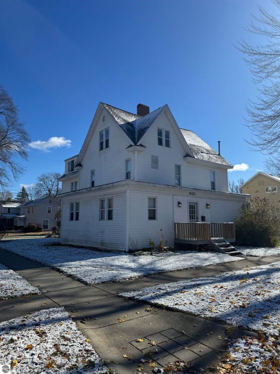 Image 5 of property listing at 501 S University, Mt Pleasant, MI 48858