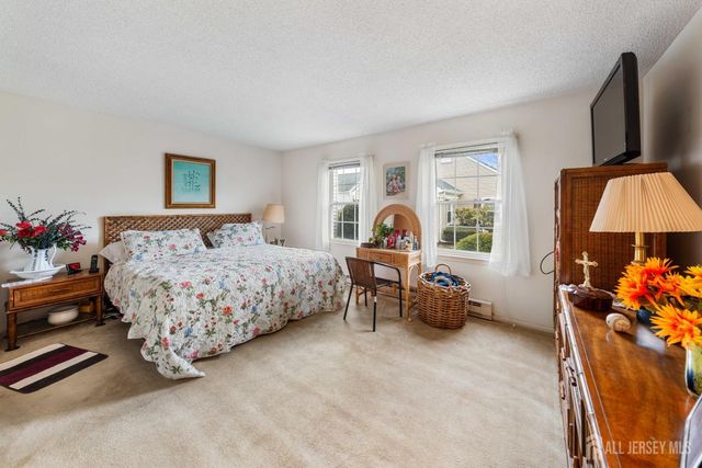 217 Mayflower Way B, Jamesburg, NJ 08831