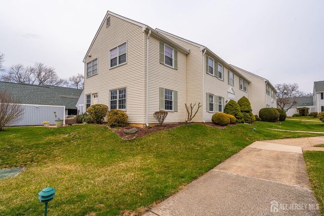 217 Mayflower Way B, Jamesburg, NJ 08831