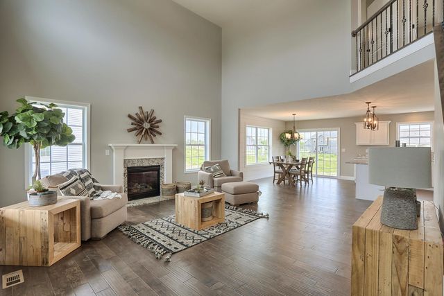 303 Collins Drive, Mahomet, IL 61853