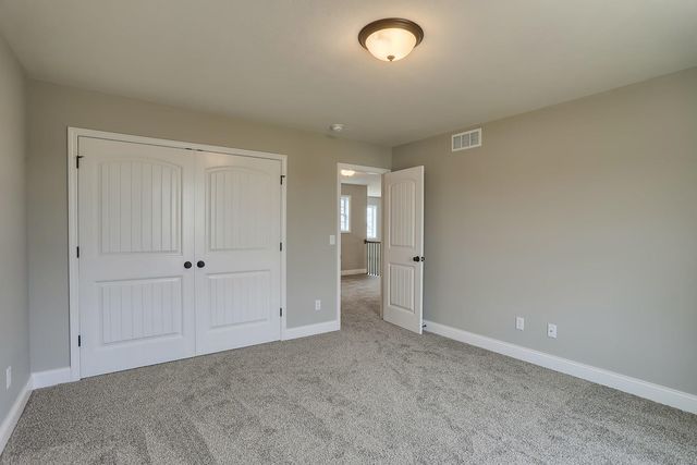 303 Collins Drive, Mahomet, IL 61853