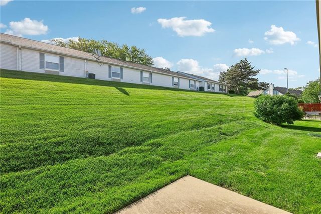 731 N Somerset Terrace, Olathe, KS 66062