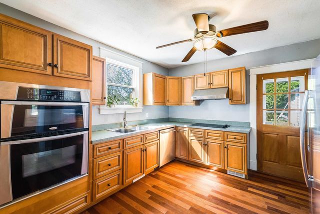 72 LIBERTY ST, Weyers Cave, VA 24486