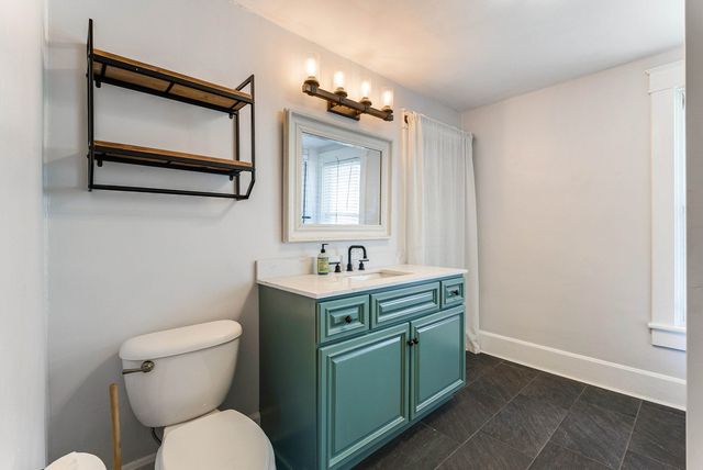 72 LIBERTY ST, Weyers Cave, VA 24486