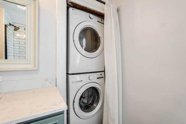 72 LIBERTY ST, Weyers Cave, VA 24486