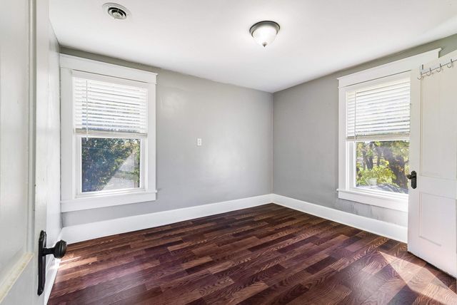 72 LIBERTY ST, Weyers Cave, VA 24486