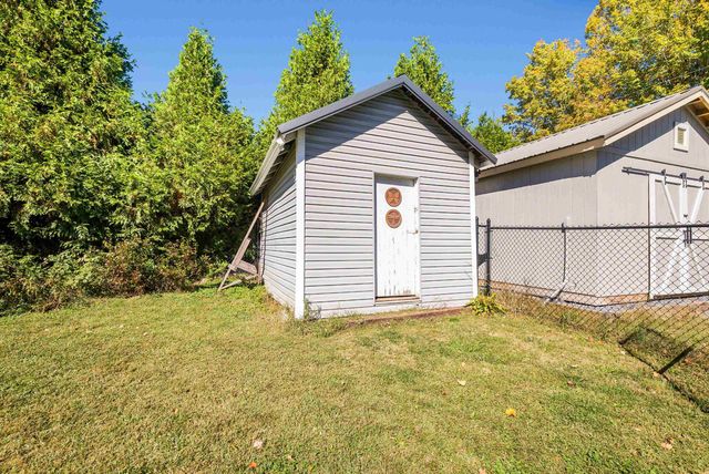 72 LIBERTY ST, Weyers Cave, VA 24486