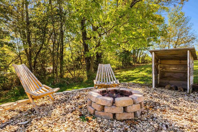 72 LIBERTY ST, Weyers Cave, VA 24486