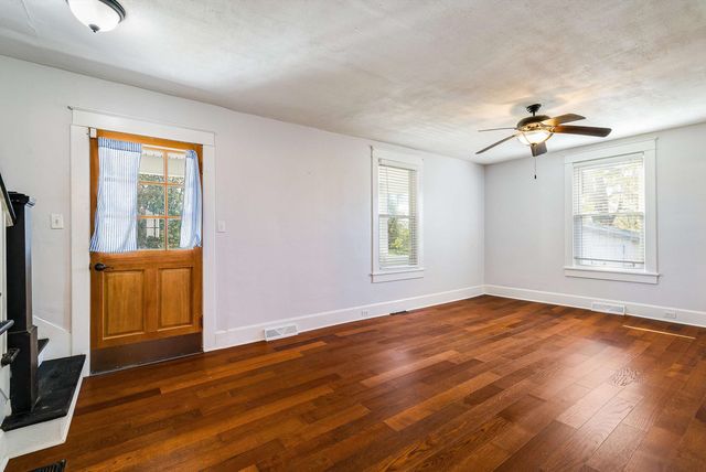 72 LIBERTY ST, Weyers Cave, VA 24486