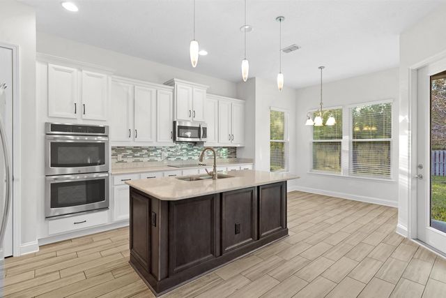 324 N Shadowwood Dr, St Augustine, FL 32086