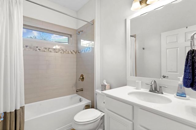 324 N Shadowwood Dr, St Augustine, FL 32086