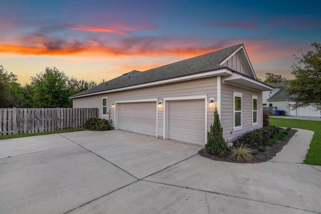 324 N Shadowwood Dr, St Augustine, FL 32086