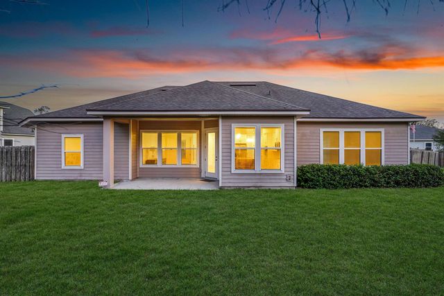 324 N Shadowwood Dr, St Augustine, FL 32086