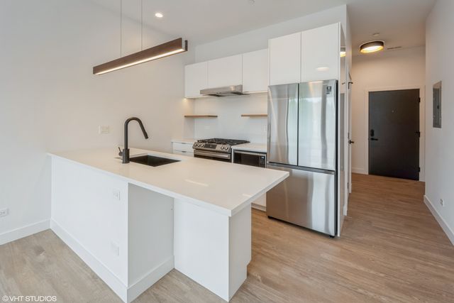 4806 N Magnolia Avenue 304, Chicago, IL 60640