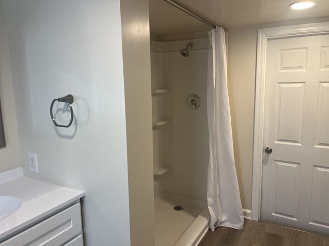 1447 McCan Dr, Clarksville, TN 37043